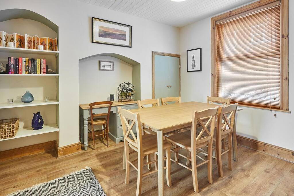 Oswy Street, Whitby. Sleeps Up To 7 Guests Villa Dış mekan fotoğraf