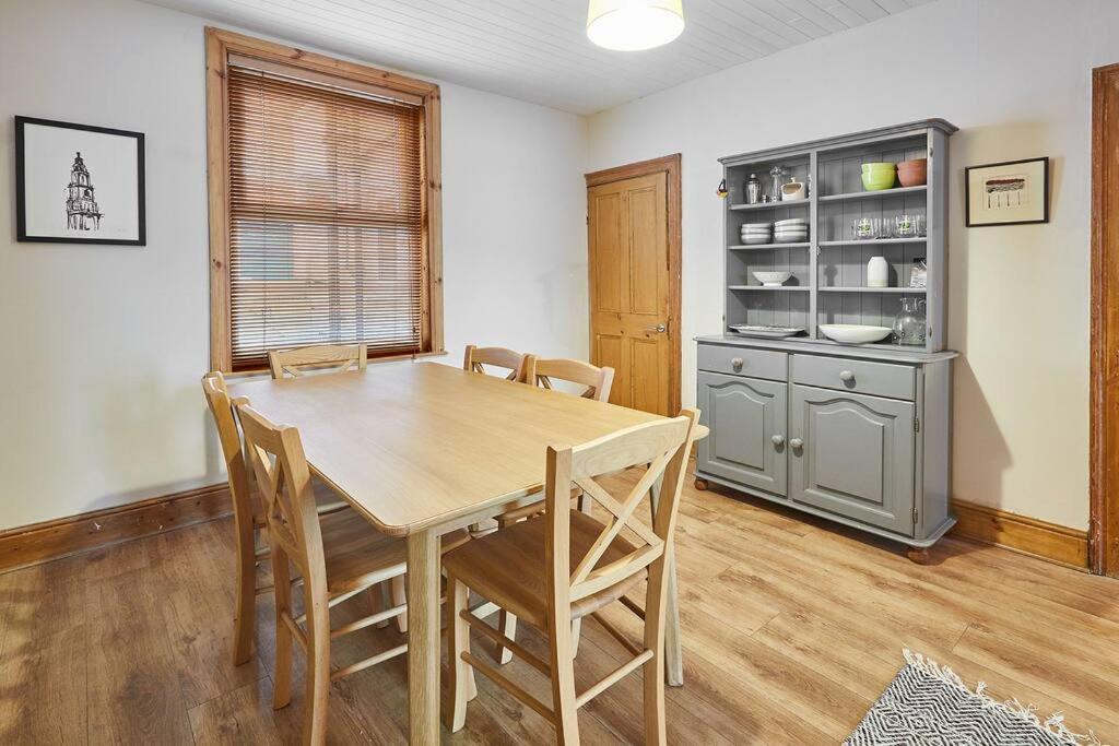 Oswy Street, Whitby. Sleeps Up To 7 Guests Villa Dış mekan fotoğraf